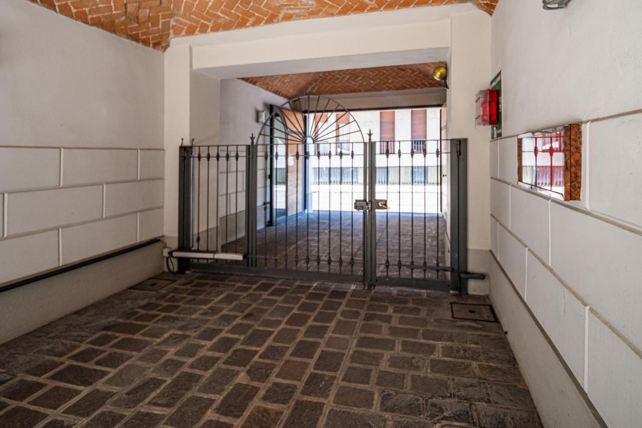 Апартаменты Brera Livings, Charming Flat Near Duomo Милан Экстерьер фото